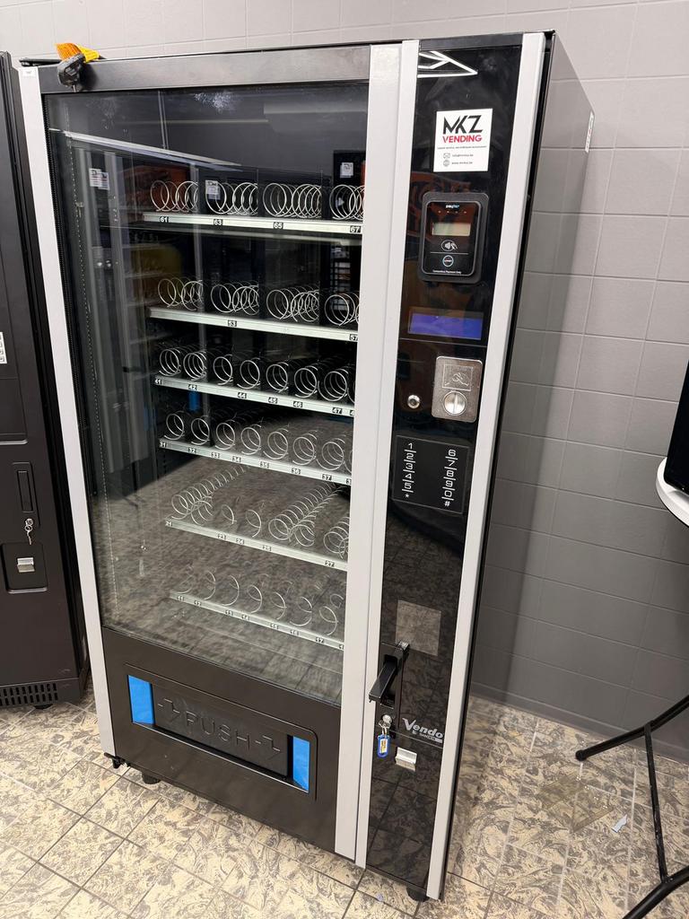 Machine à snacks Vendo avec ascenseur + garantie, Enlèvement ou Envoi, Comme neuf