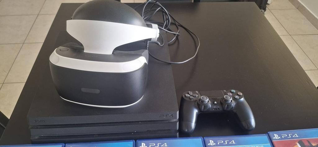PlayStation 4 Pro + casque VR + 7 jeux, Avec 1 manette, Enlèvement, Utilisé, 1 TB