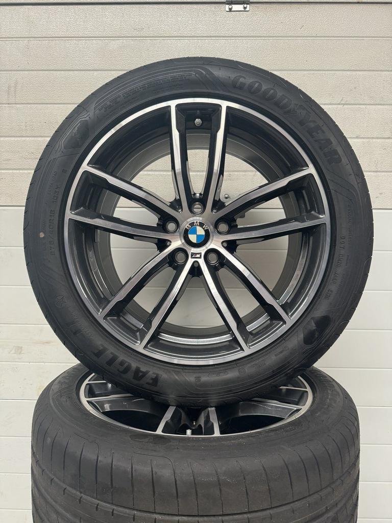 BTW DEMO 18’’ BMW 5 SERIE G30 G31 VELGEN ZOMERBANDEN ORIG RF, 18 inch, -, -, Banden en Velgen
