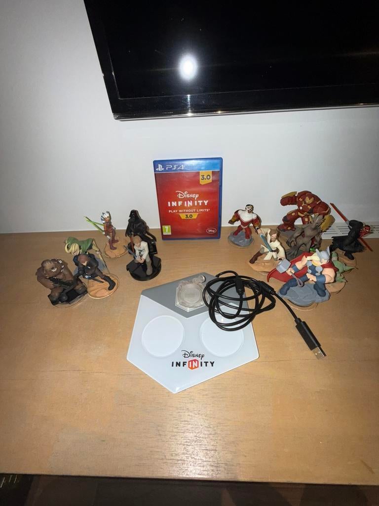 Disney Infinity +13 Ventjes, Consoles de jeu & Jeux vidéo, Enlèvement ou Envoi, Comme neuf