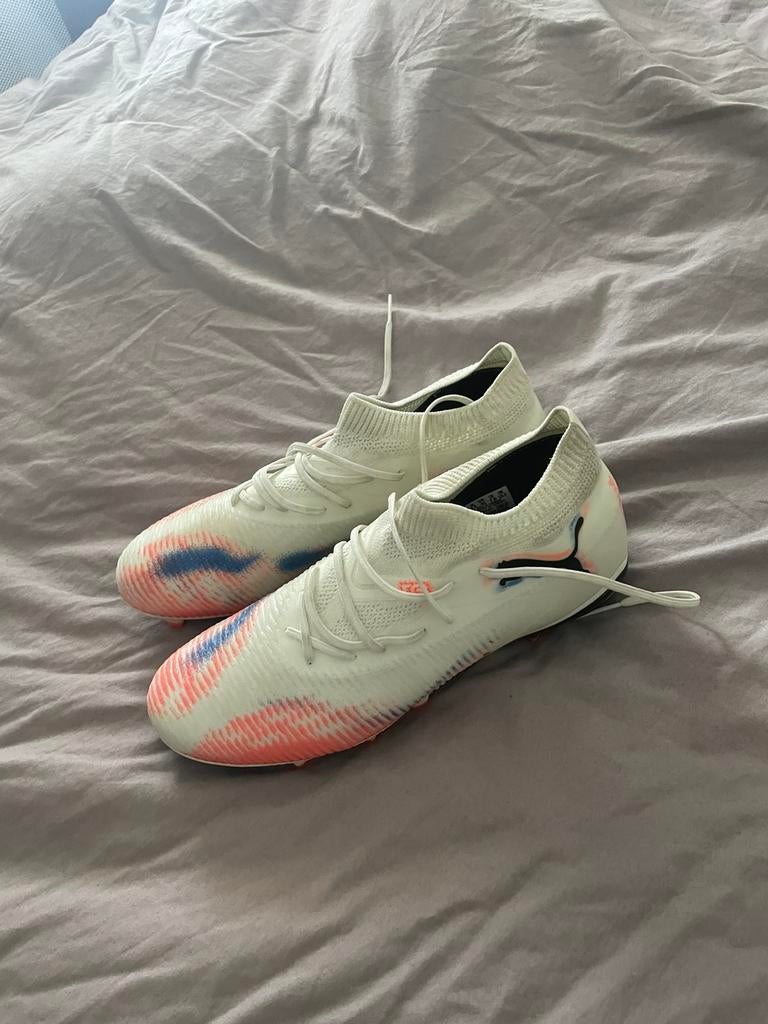 Chaussures de football puma future-taille 40, Enlèvement, Comme neuf, Chaussures