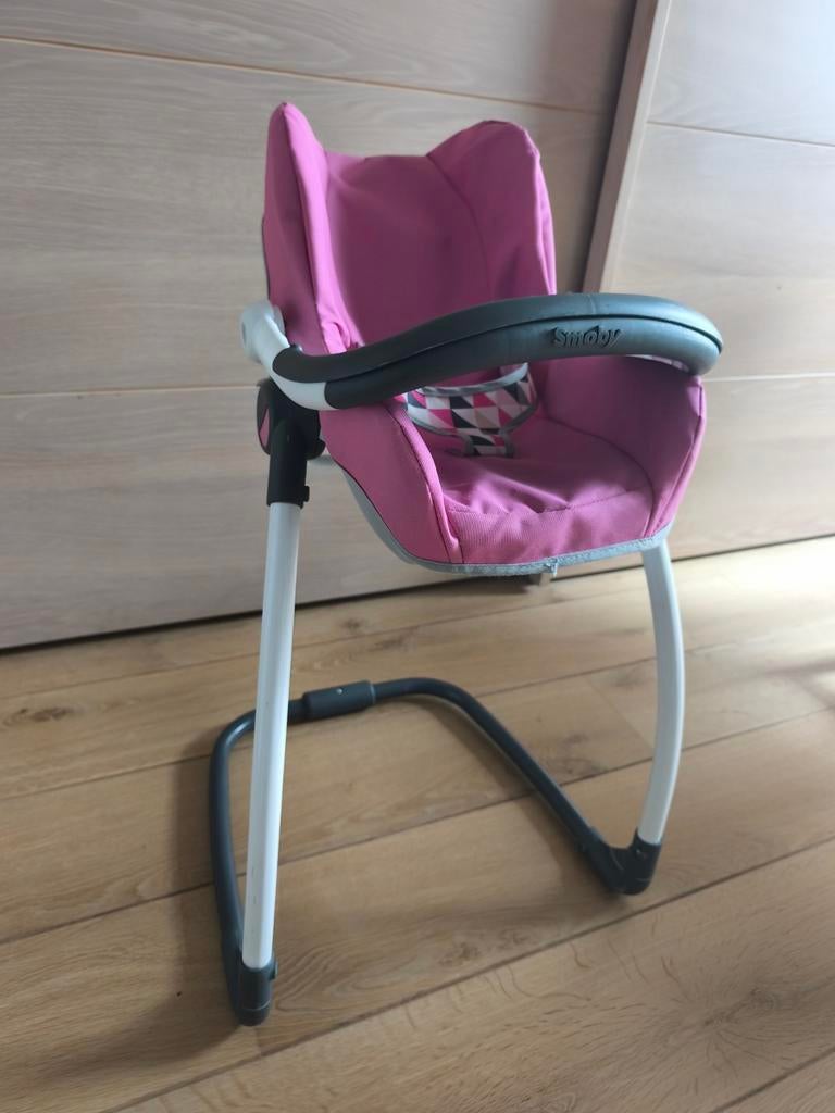 Chaise haute poupée marque Smoby rose solide!, Enfants & Bébés, Jouets | Jouets de bébé