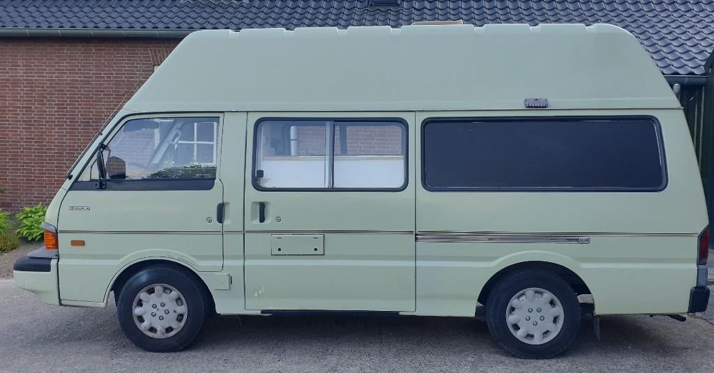 Camping-car MAZDA E2200 avec toit surélevé, Caravanes & Camping, Camping-cars, Autres marques, Siège standard, Boîte manuelle