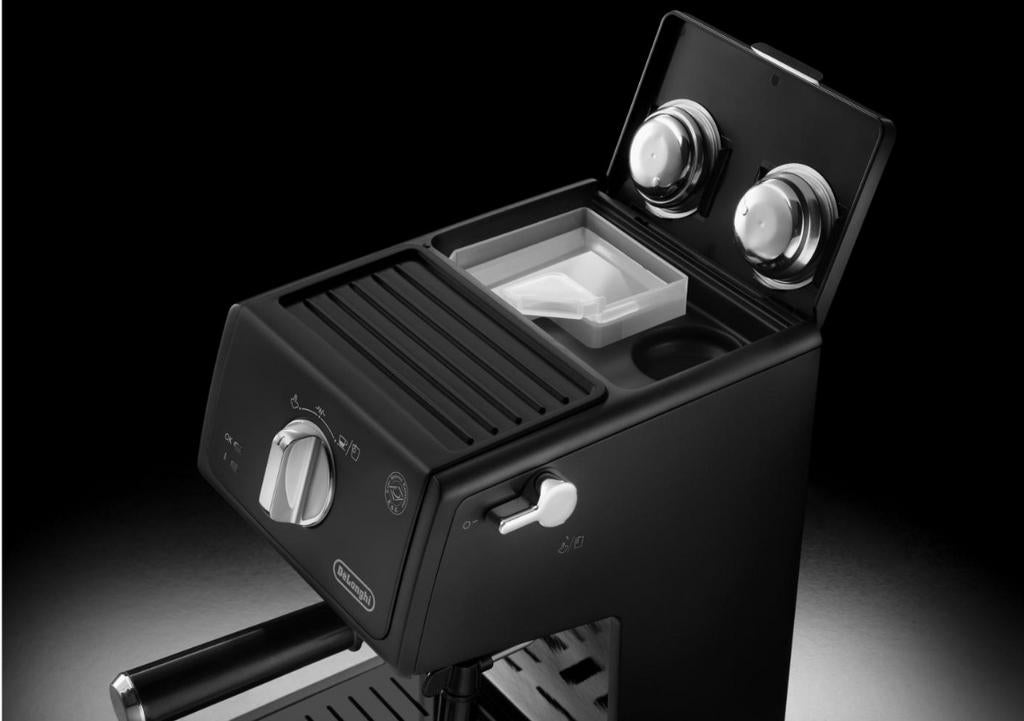 Delonghi Machine à expresso avec porte-filtre, Enlèvement, Comme neuf, Machine à espresso, Café moulu