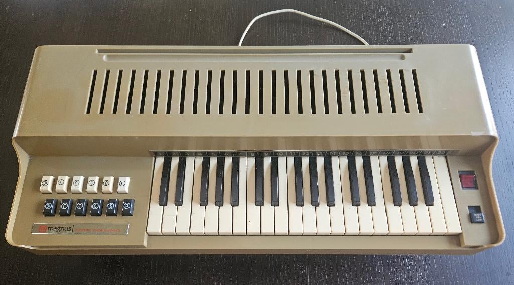 Vintage elektrisch tafelorgel Magnus - Jaren 70, Enlèvement, Utilisé