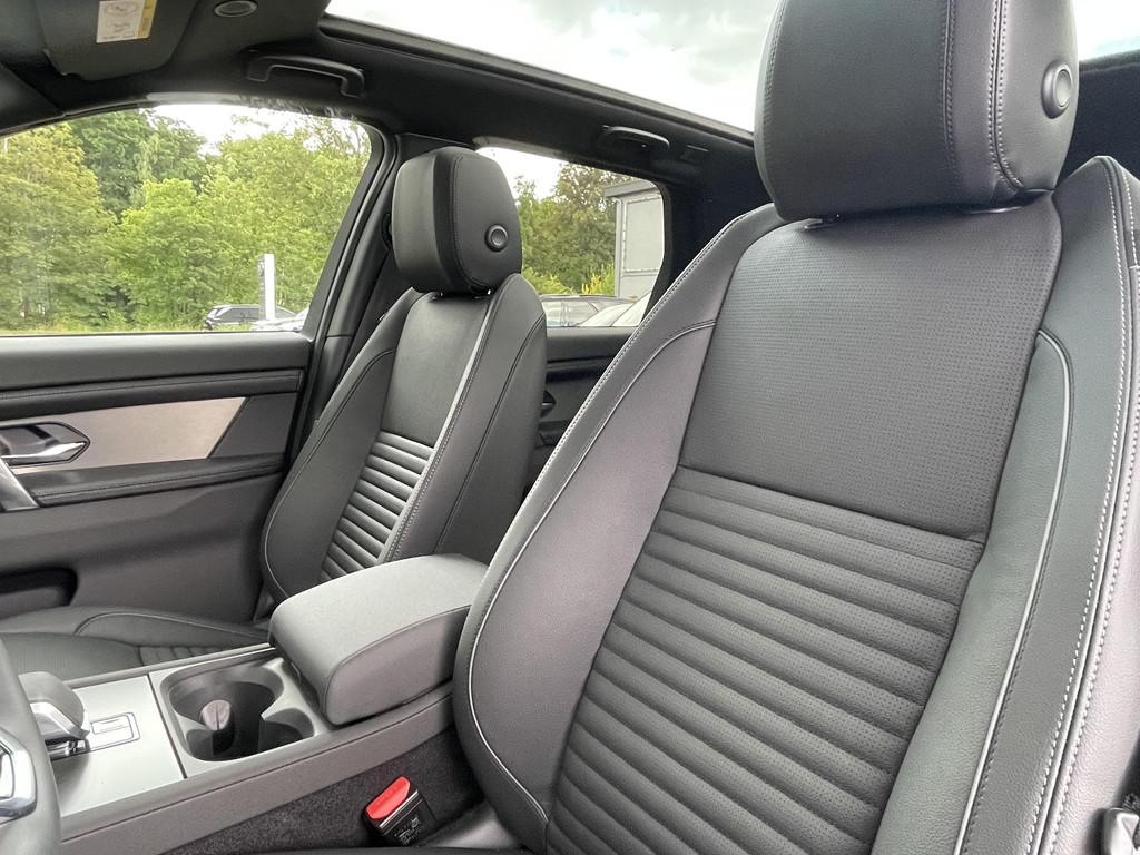 Land Rover Discovery Sport P270e Dynamic SE (bj 2025), Auto's, Automaat, Gebruikt, https://public.car-pass.be/vhr/4dc3c56f-13c7-4c75-8078-cebc05b8bd48