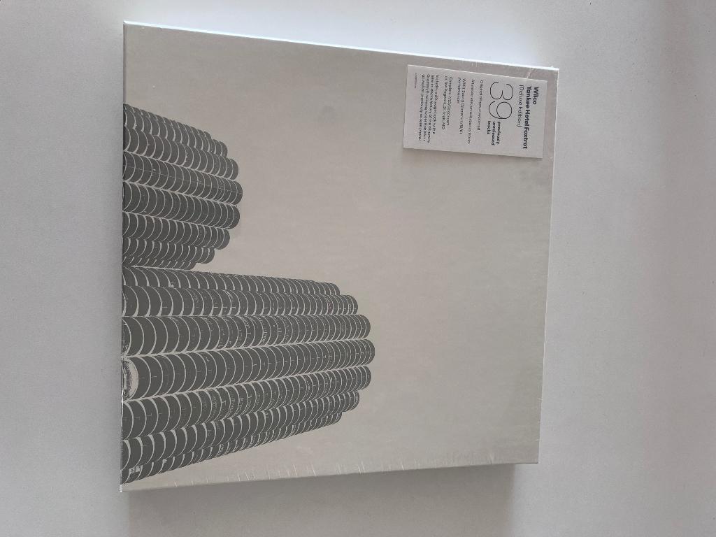 Wilco Yankee Hotel Foxtrot (Deluxe edition) vinyl, Ophalen of Verzenden, Nieuw in verpakking, Alternative