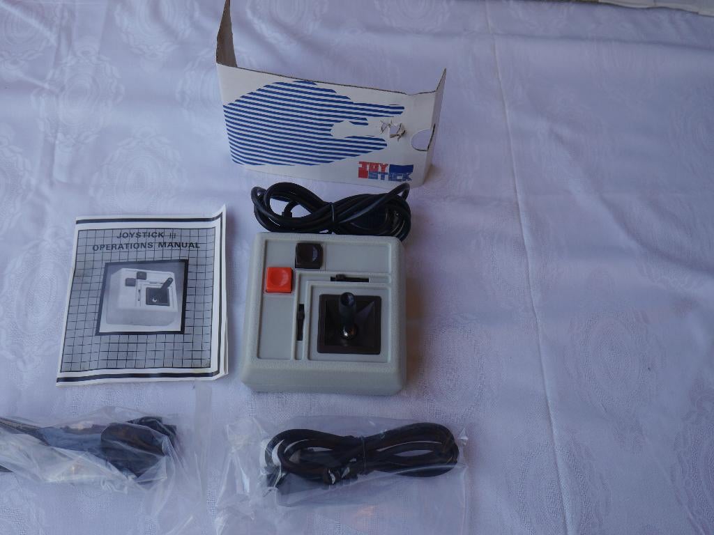 Joystick   Vintage Type  III for  Apple II, II+  et IBM/PC, Informatique & Logiciels, Enlèvement ou Envoi, Neuf