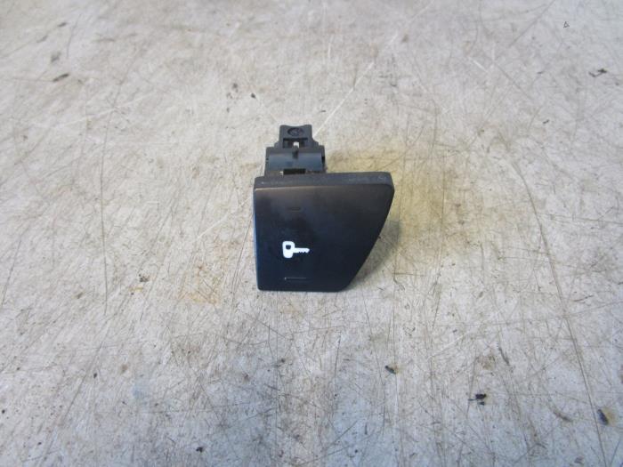 Centrale deurvergrendeling Schakelaar van een Peugeot 307, Gebruikt, -, -, Ophalen of Verzenden