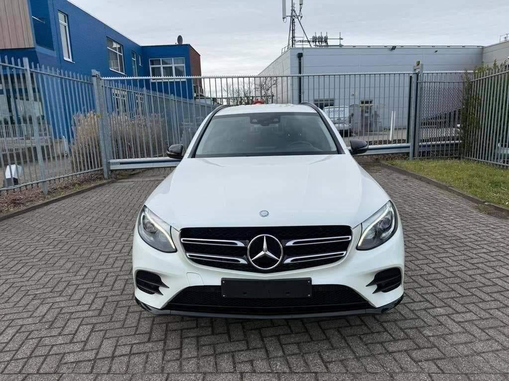 MERCEDES BENZ/GLC 250 D/4 MATIC/BTW/OPTIONS COMPLÈTES/, Autos, Cuir, Achat, Entreprise, 2500 kg