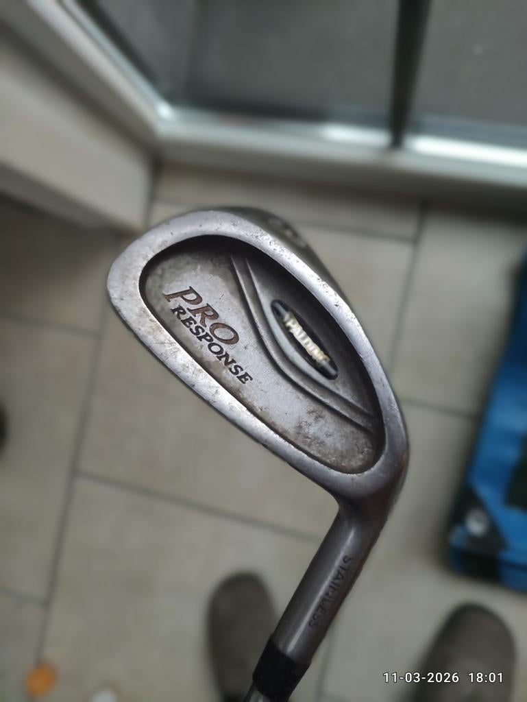 Bâtons de golf et sac pour bâtons de golf Adidas, Enlèvement