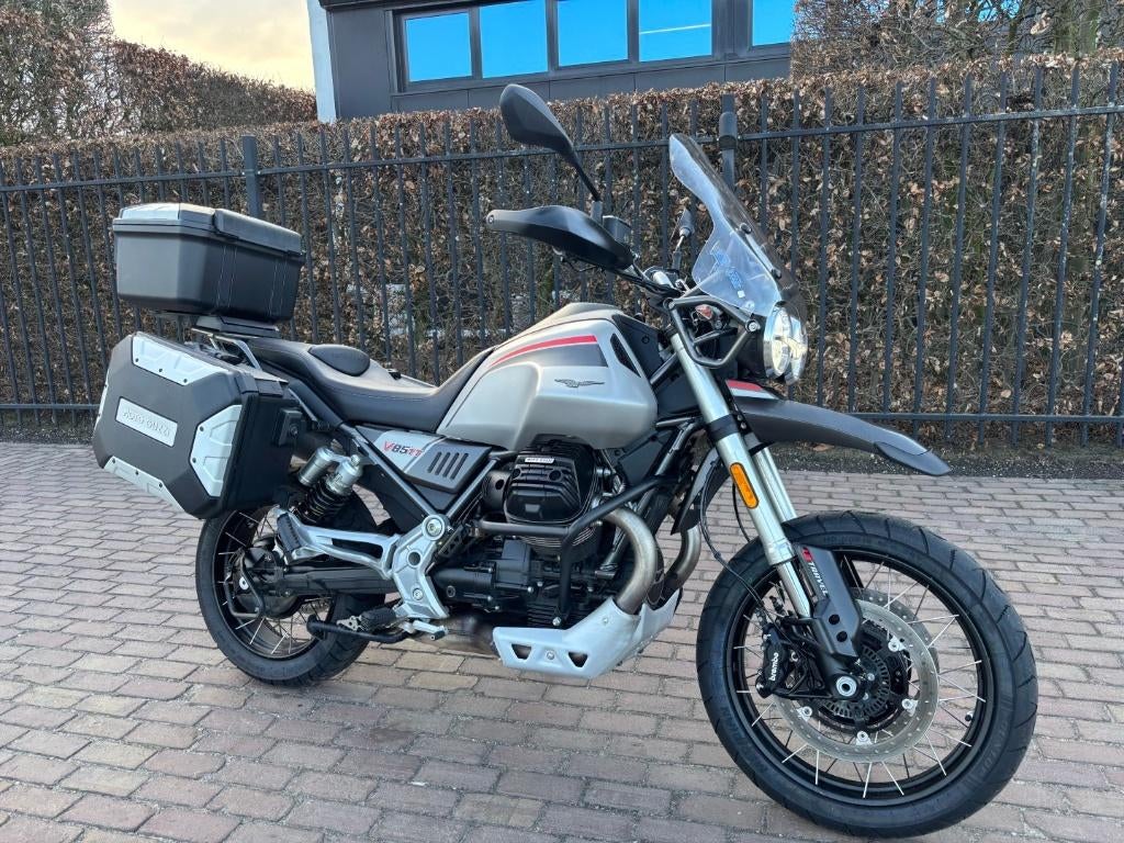Moto guzzi V85 TT Travel, Motos, Permis Moto A, Tourisme, Entreprise, Plus de 35 kW
