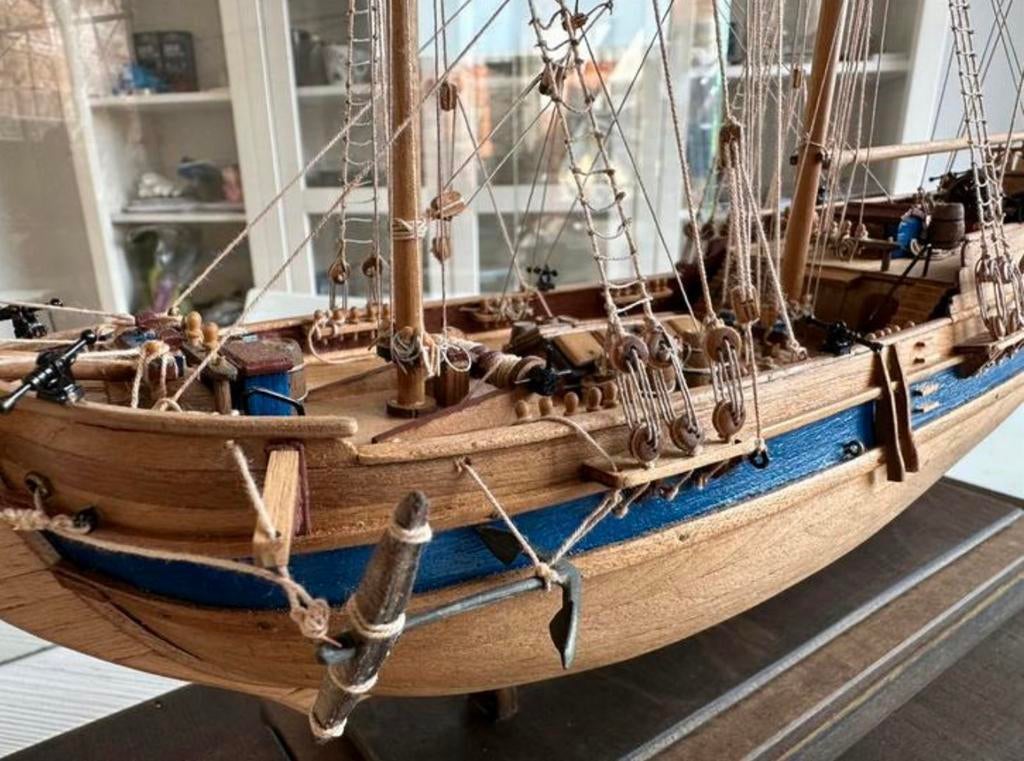 Prachtig galjoen te koop, inclusief vitrine., Hobby en Vrije tijd, Modelbouw | Boten en Schepen, Ophalen, Zo goed als nieuw