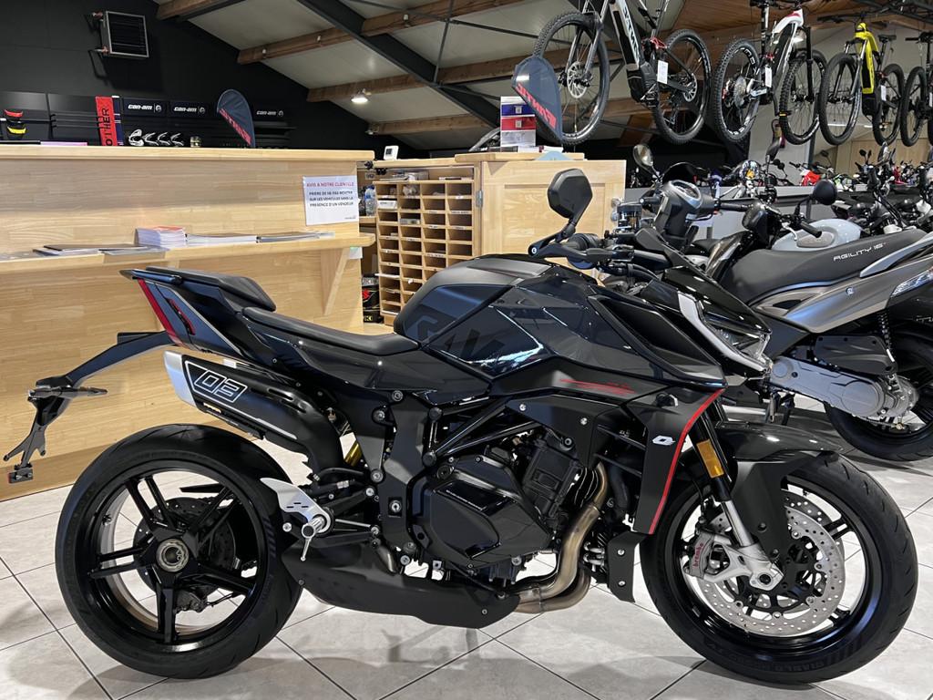 QJ Motor SRK 921, Motoren, Motoren | Overige merken, 900 cc, Meer dan 35 kW, Enduro, Bedrijf