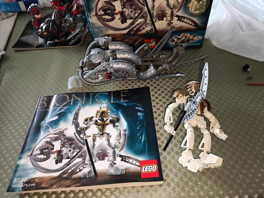 LEGO Bionicle 8596 Takanuva + 8593 Makuta — complet, Enlèvement ou Envoi, Comme neuf, Ensemble complet, Lego