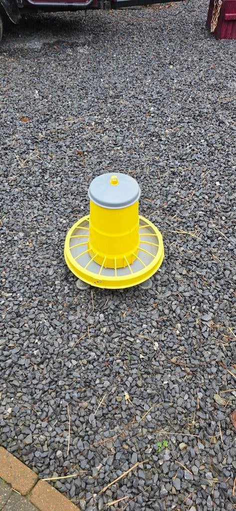 Mangeoire poules, Animaux & Accessoires, Enlèvement, Utilisé, Abreuvement et Alimentation