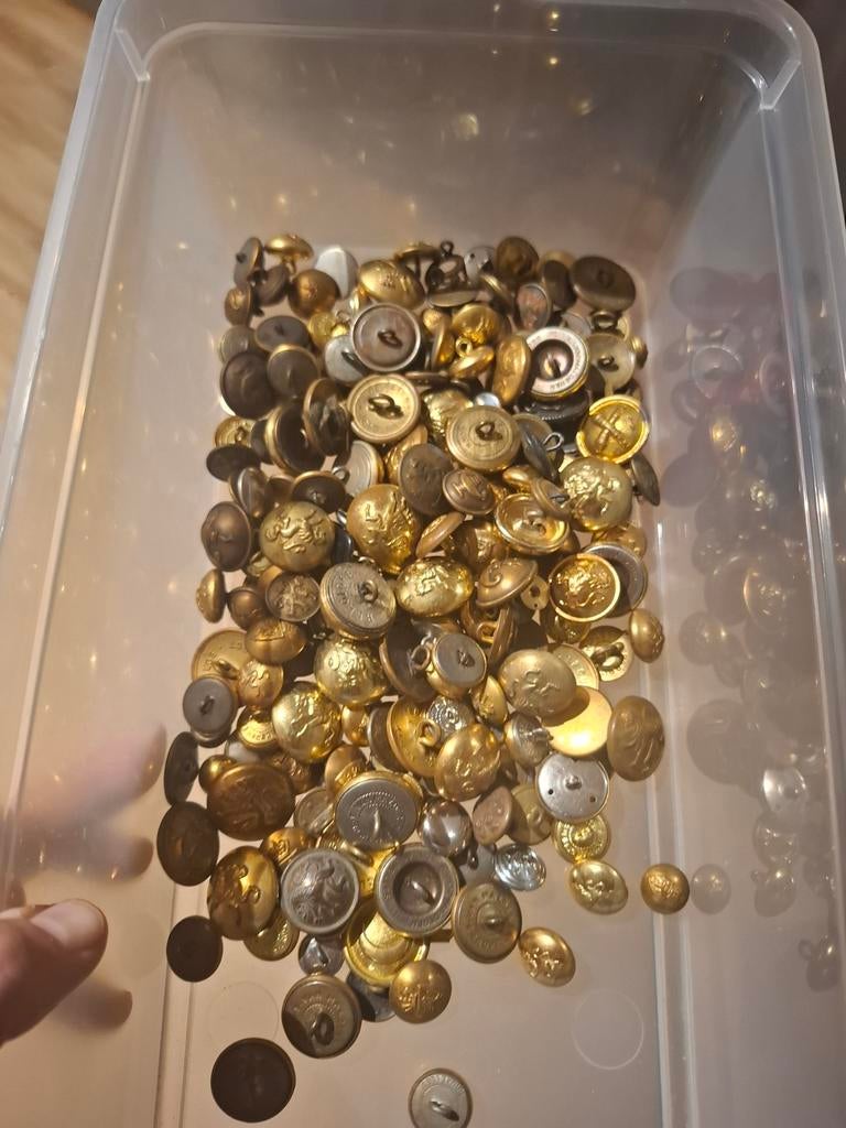 Jackpot van militaire knoppen, Verzamelen, Militaria | Algemeen, Ophalen of Verzenden