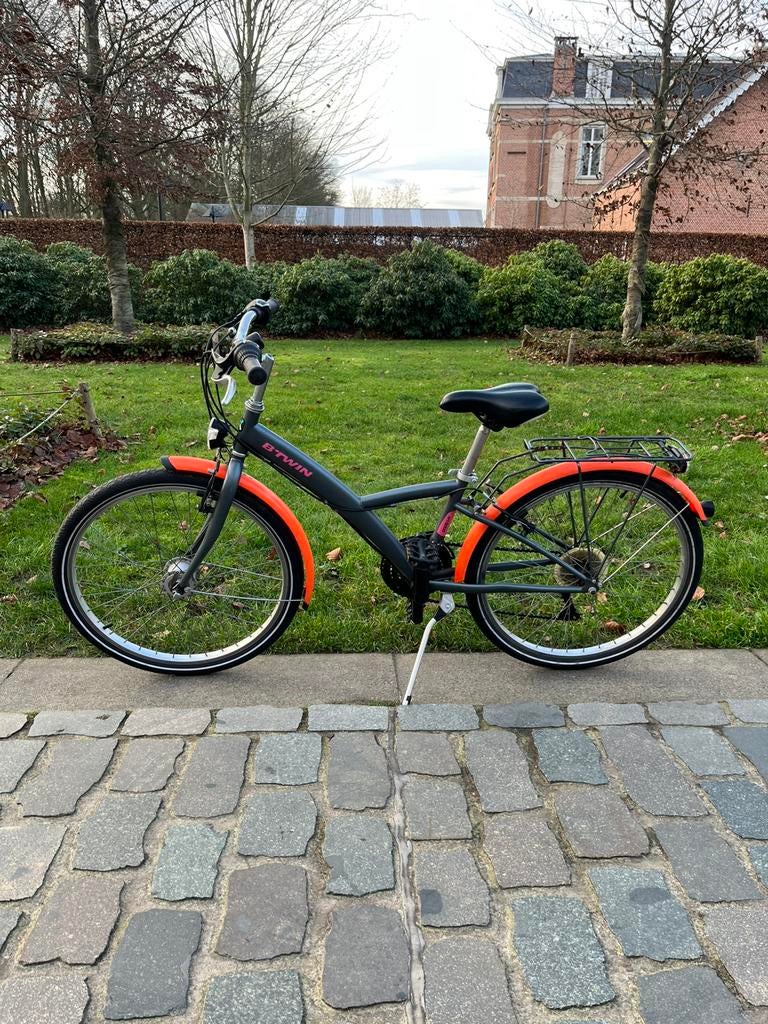Jongfiets b-twin 24 insch, Fietsen en Brommers, Fietsen | Jongens, Ophalen, Zo goed als nieuw, 24 inch, Versnellingen