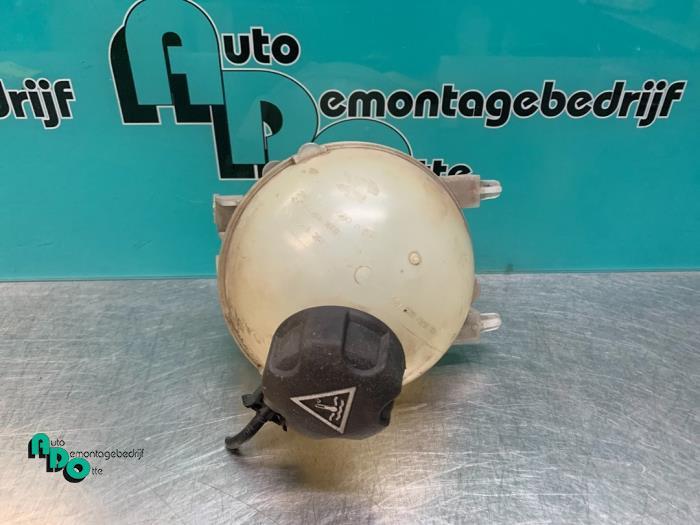 Réservoir d'expansion d'un Peugeot Partner (Partner 08-), -, 3 mois de garantie, Utilisé, -