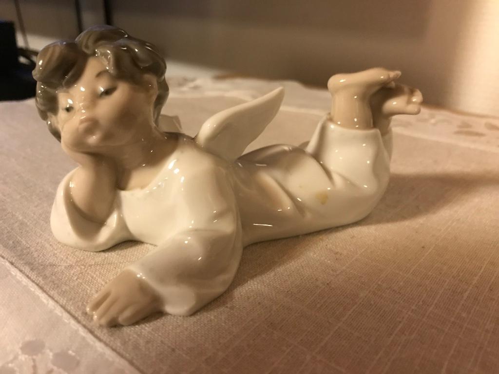 Porseleinen engelenbeeldje Lladro, Ophalen