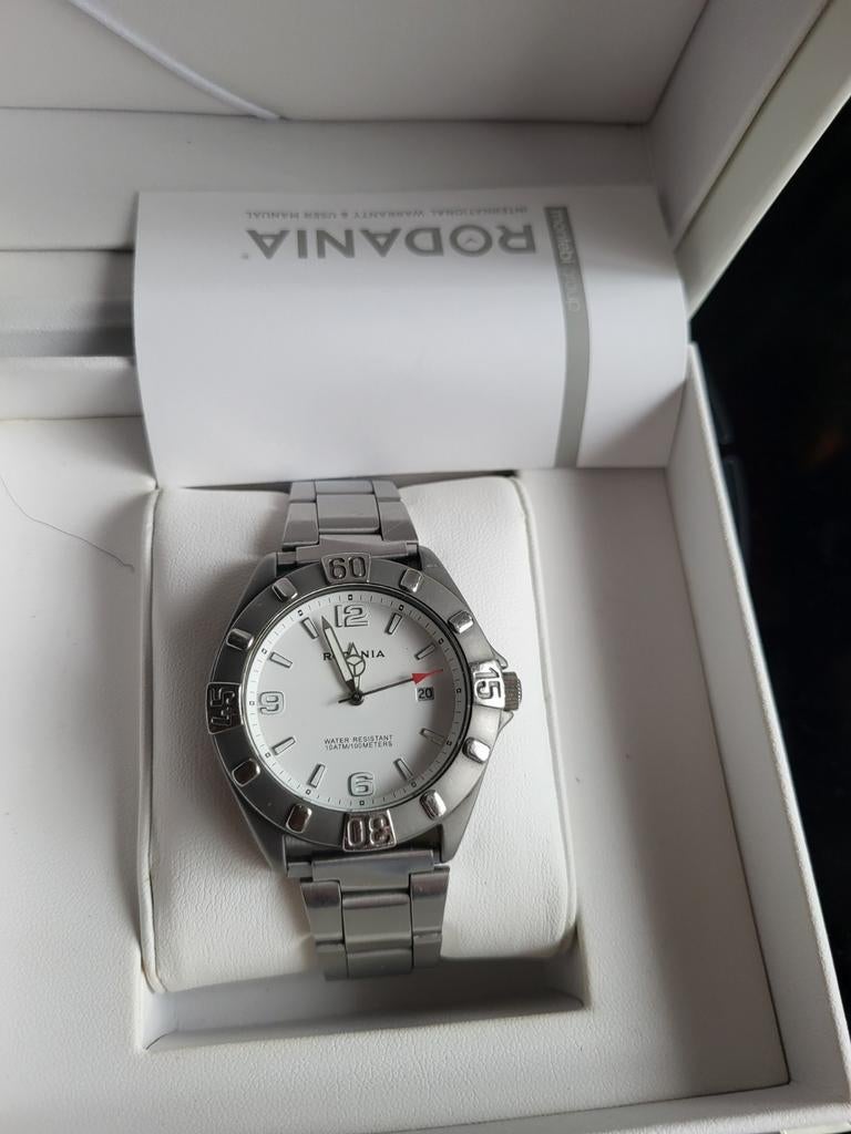 Montre à quartz Rodania pour femme., Enlèvement ou Envoi, Comme neuf