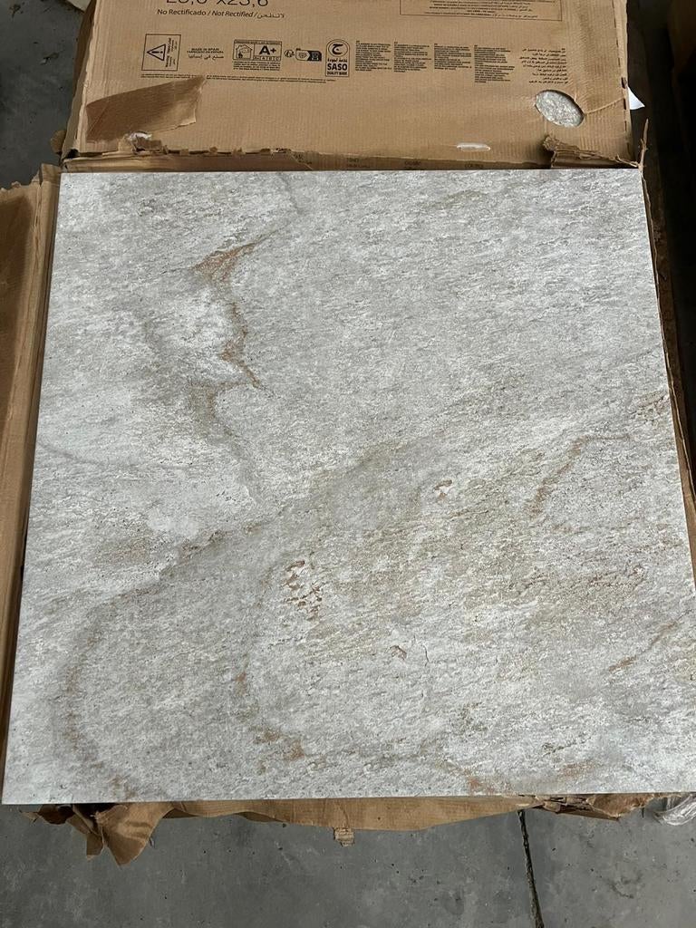 Lot de carrelage sol extérieur effet pierre Denali, Bricolage & Construction, Dalles & Carrelages, Enlèvement