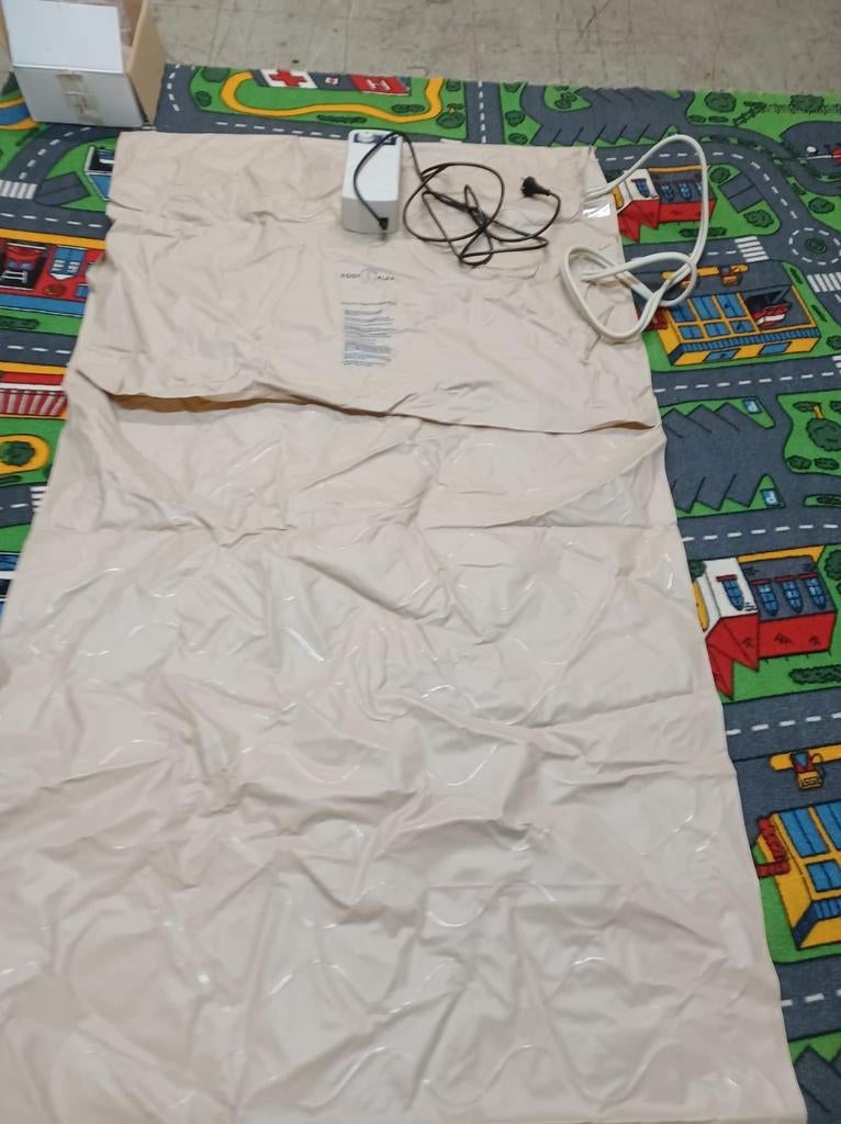 Matelas lit médical, Enlèvement, Neuf