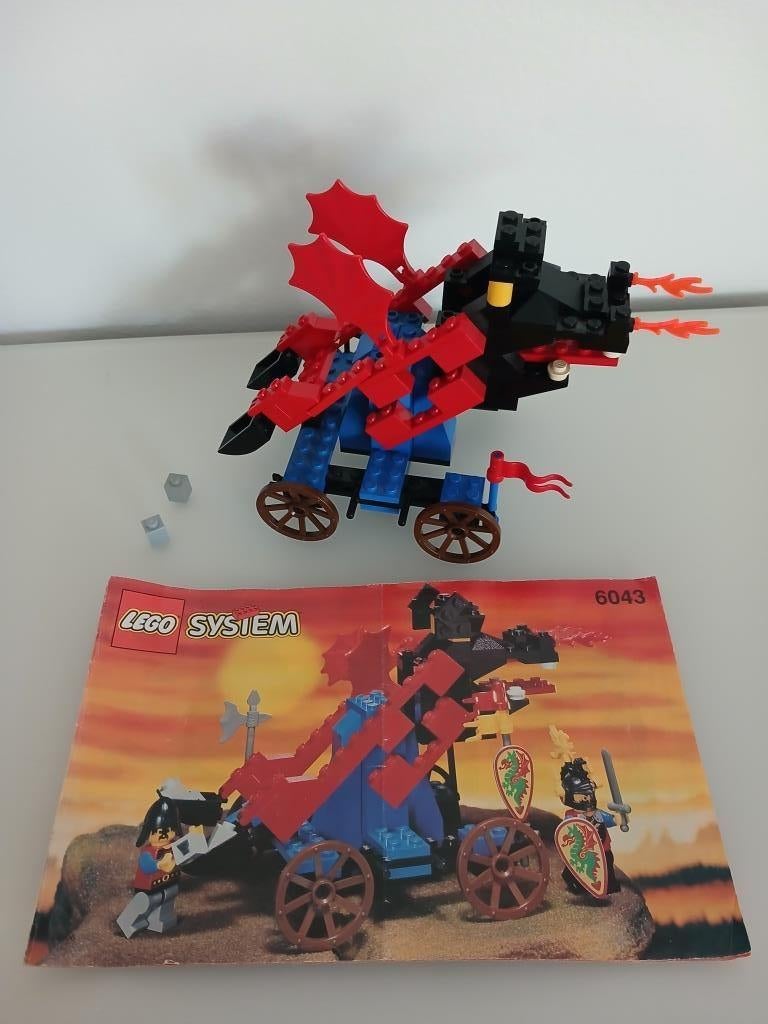 Lego system 6043 Vintage - Dragon sur roues qui catapulte !!, Enlèvement, Utilisé, Ensemble complet, Lego