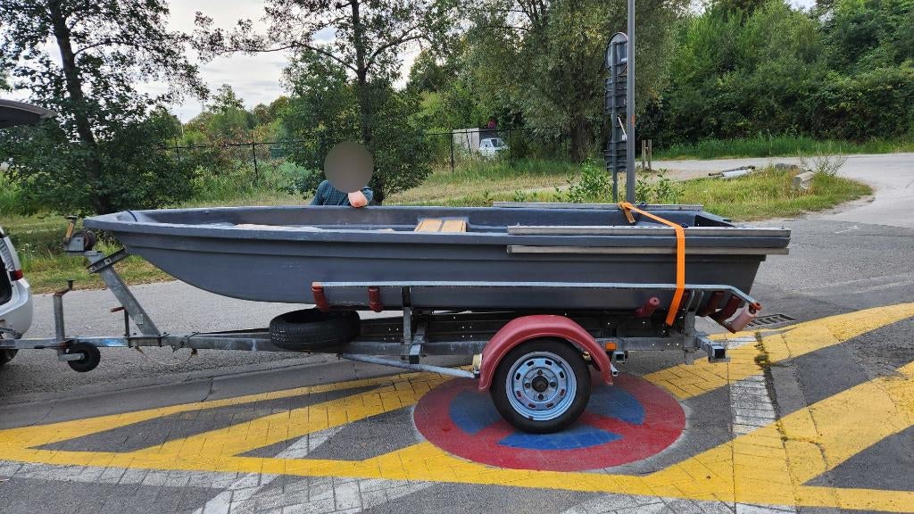 Boot met trailer (inclusief motor), Watersport en Boten, Motorboten en Motorjachten, Ophalen, Tot 6 meter, Buitenboordmotor, Minder dan 10 pk