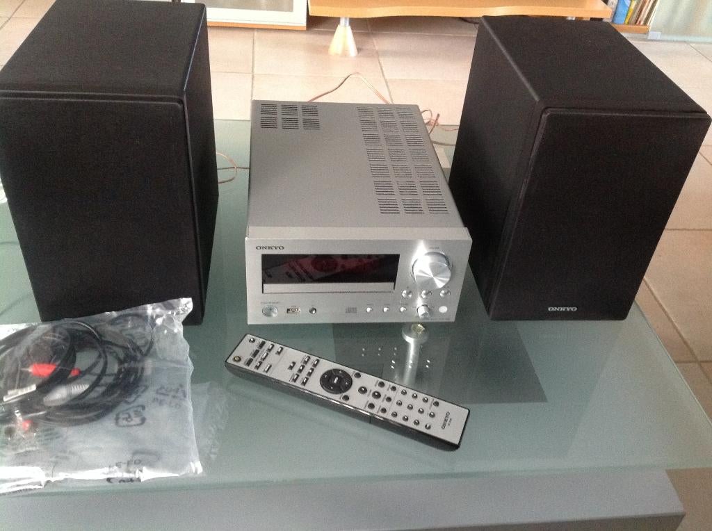 Système HiFi ONKYO CS-555+ télécommande, Enlèvement ou Envoi, Lecteur CD
