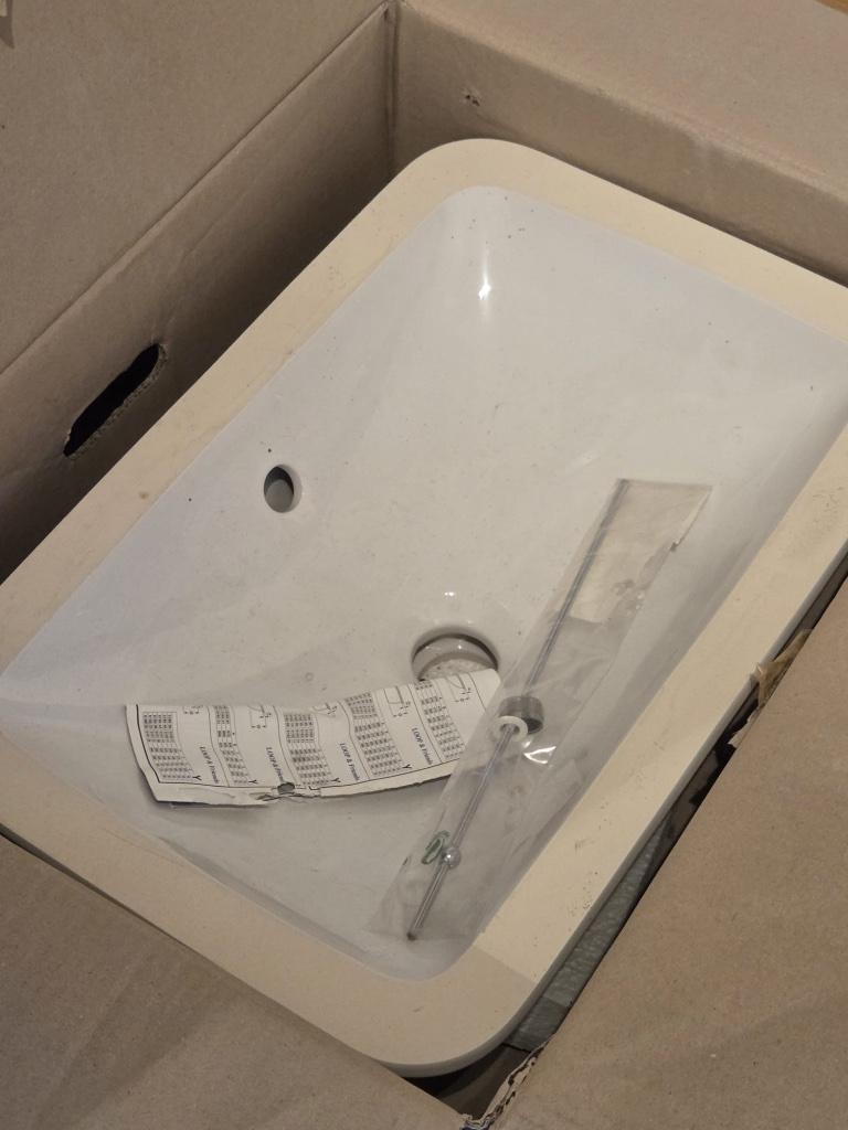 Villeroy & Boch lavabo, Ophalen, Nieuw, Steen, Wastafel