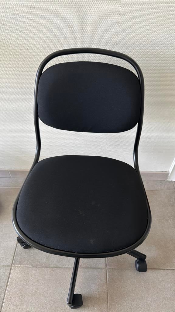 Gratis bureau stoel!, Ophalen, Gaming bureaustoel, Gebruikt, Zwart