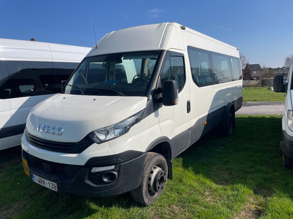 bus scolaire à louer 22PL iveco daily, Autos, Achat, Euro 6, Iveco, Boîte manuelle