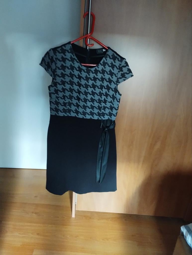 robe femme, Vêtements | Femmes, Robes, Enlèvement ou Envoi, Comme neuf, Taille 38/40 (M), Noir