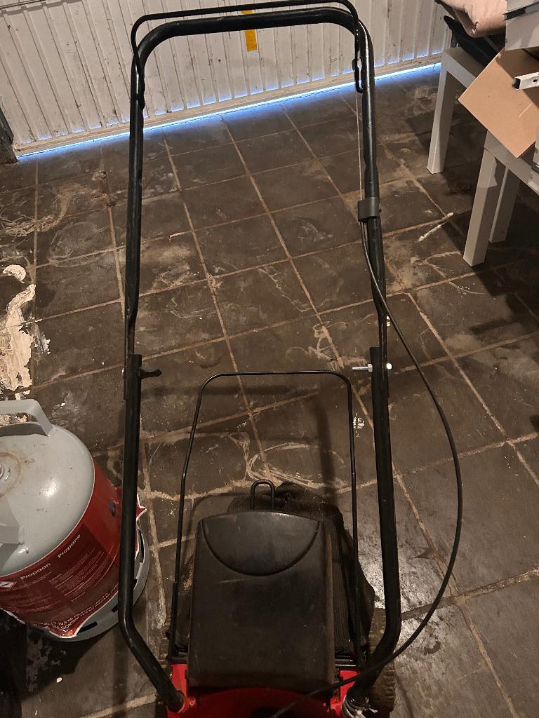 Tondeuse à essence MTD, MTD, Sac de ramassage, 30 à 39 cm, Enlèvement