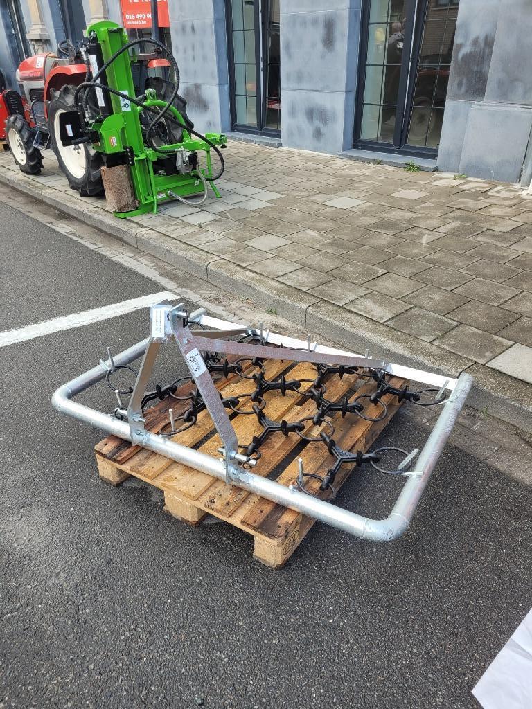 Weidesleep met gietijzeren sterren, Enlèvement