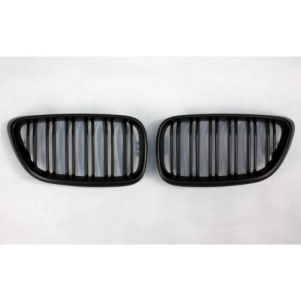 CALANDRE NOIR BRILLANT BMW SERIE 2 F22/F23 (14-19) LOOK M2, Enlèvement ou Envoi