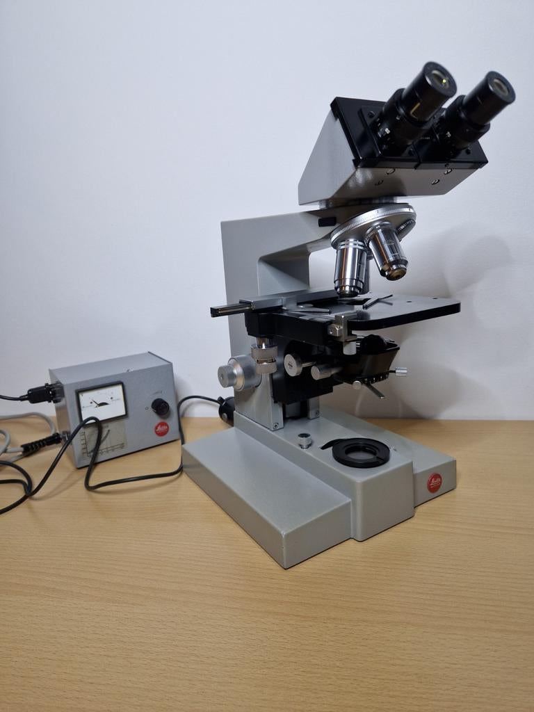 Leitz Wetzlar Dialux microscoop, Audio, Tv en Foto, Optische apparatuur | Microscopen, Ophalen of Verzenden