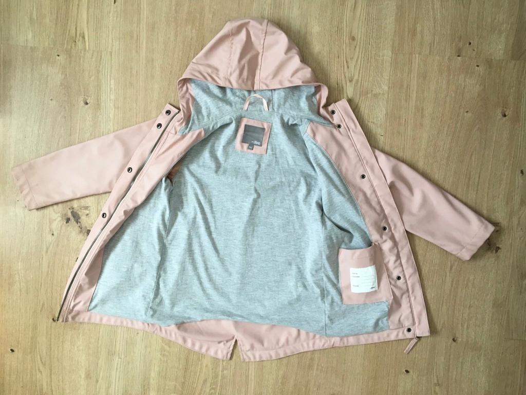 JBC, degelijke roze (regen) jas tssseizoen / zomer maat 122, Kinderen en Baby's, Kinderkleding | Maat 122, Meisje, Jas, Ophalen of Verzenden