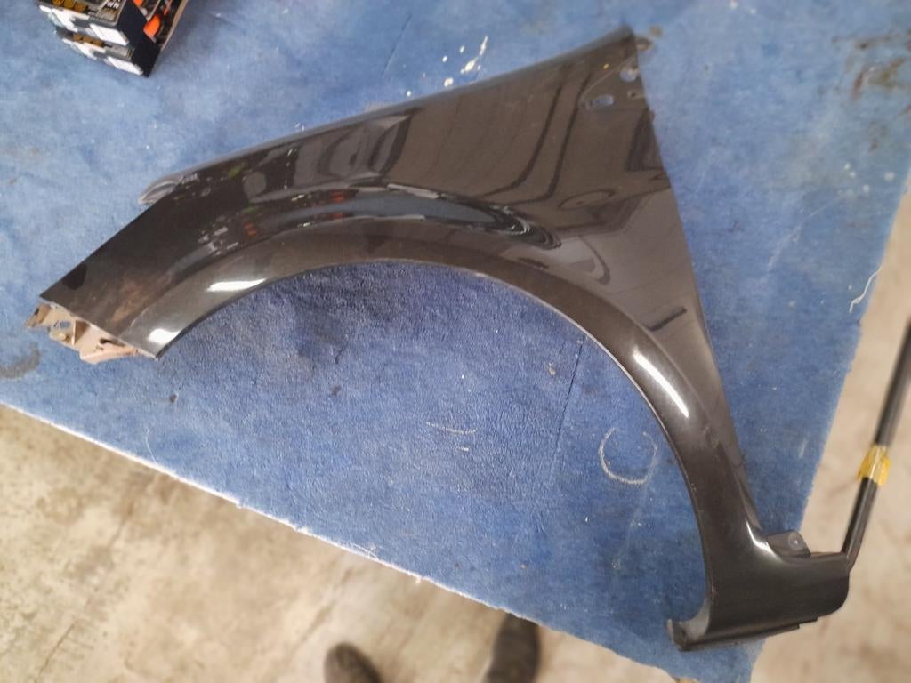 Aile avant Gauche RENAULT CLIO 3 2012 / 5060 AUVELAIS, Autos : Pièces & Accessoires, Renault, Gauche, Garde-boue, Enlèvement