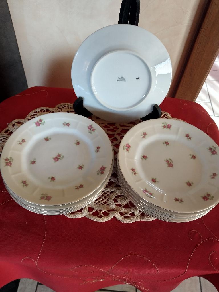 12 assiettes vintage Victoria Czechoslovakia Art Déco, Enlèvement