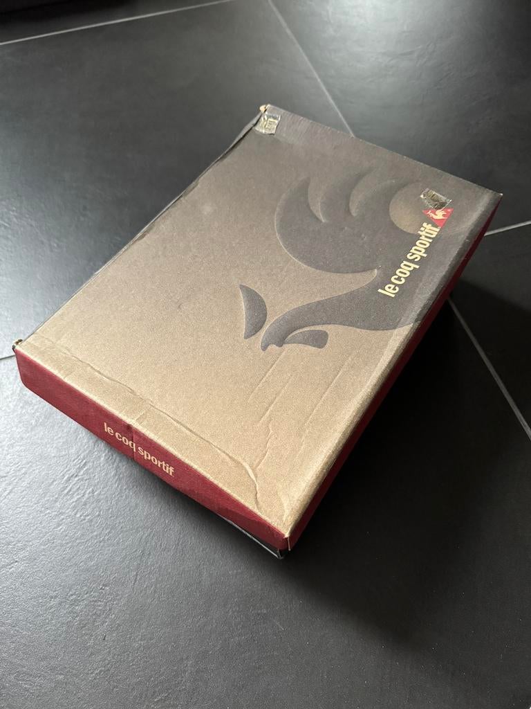 Le Coq Sportif Tomorrowland, Enlèvement ou Envoi, Comme neuf, Brun, Autres types