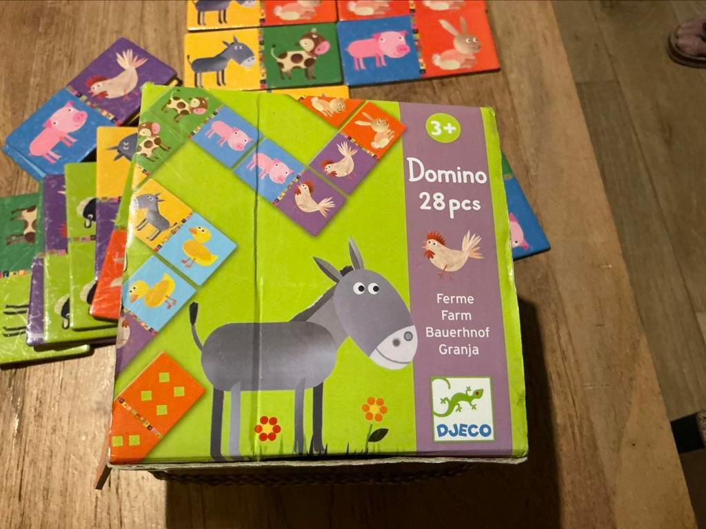 Domino 28 stuks Farm New Condition Djeco, Ophalen, Zo goed als nieuw