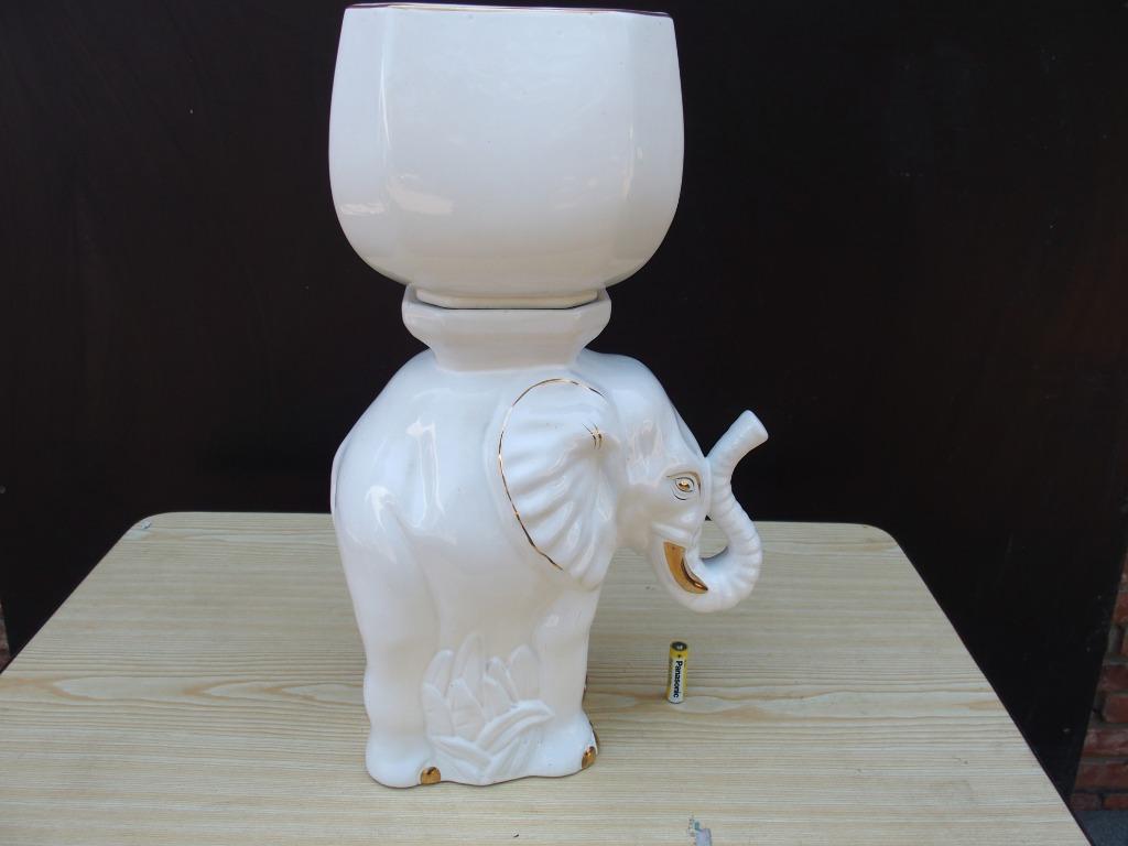 bloemenstaander/beeld olifant/bloempot, Ophalen of Verzenden, Zo goed als nieuw, Terracotta