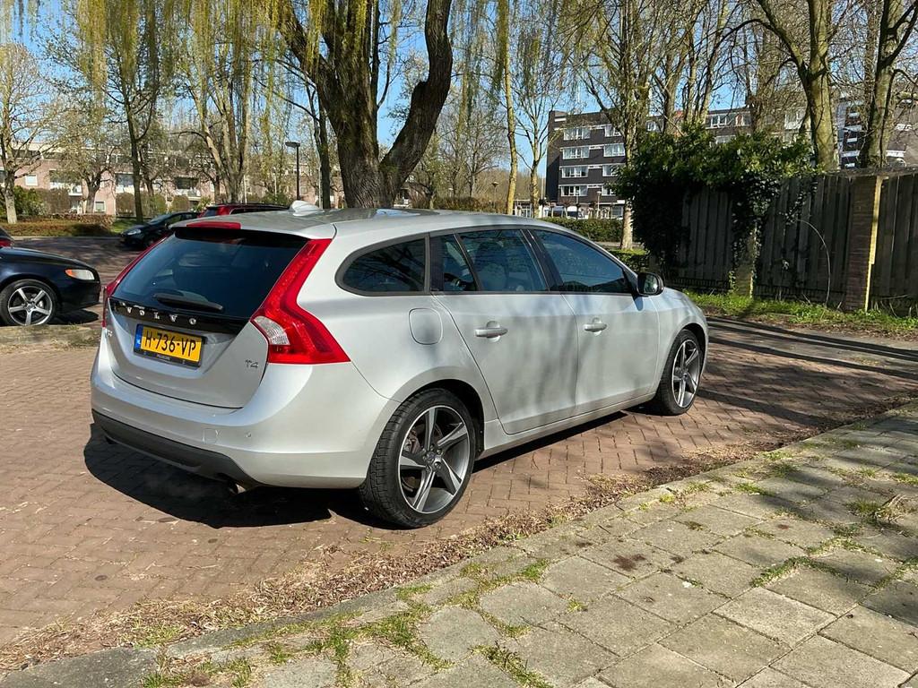 2011 Volvo V60 1.6 T4 Kinetic Personenauto, Auto's, Euro 5, Gebruikt, Break, V60