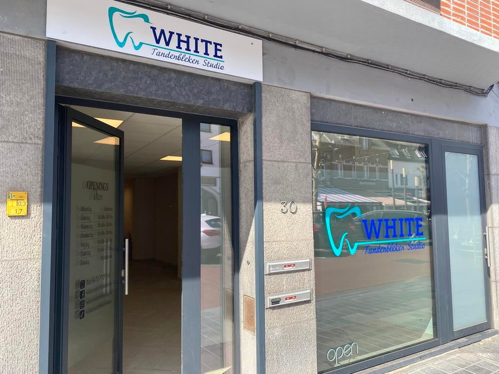 TER OVERNAME: Instapklare Tandenbleekstudio op Toplocatie!!, Zakelijke goederen