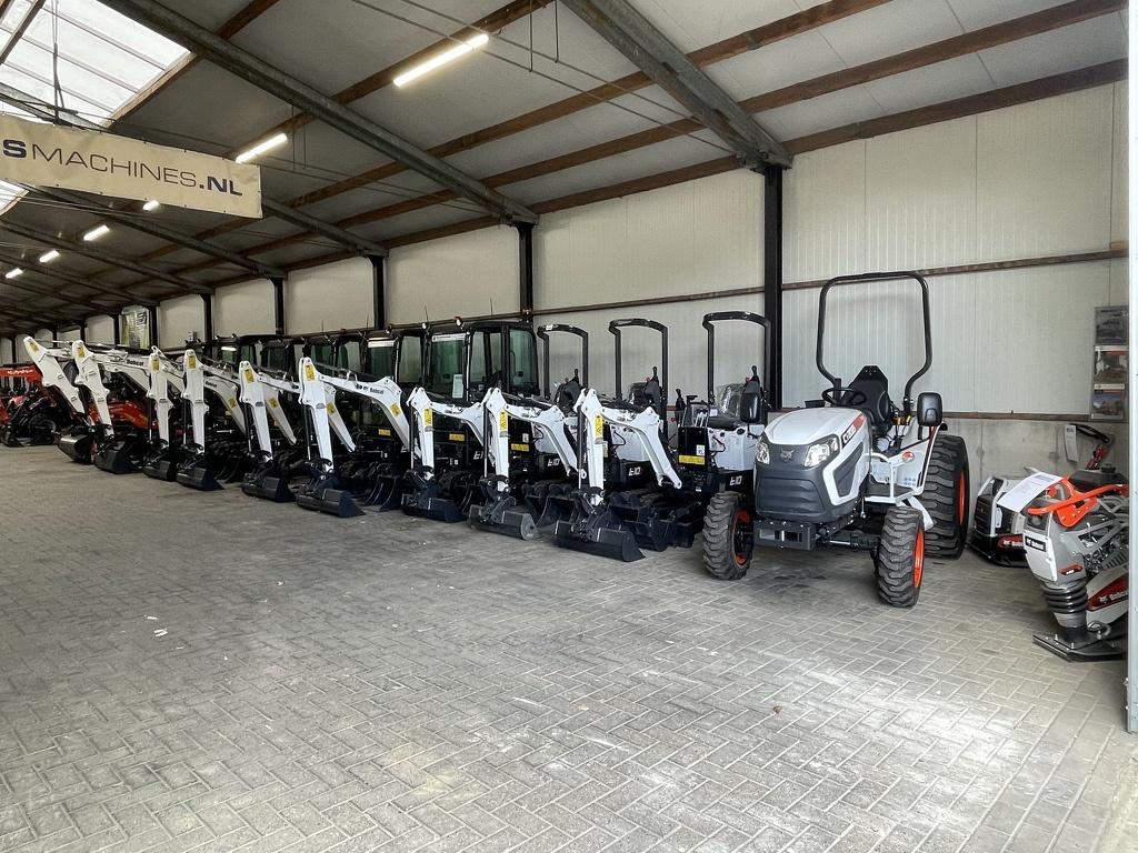 Bobcat CT2025 HST 25 PK minitractor NIEUW €310 LEASE, Articles professionnels, Agriculture | Tracteurs, Neuf, Autres marques, U Kodetky 1810
26301  Dobris, CZ