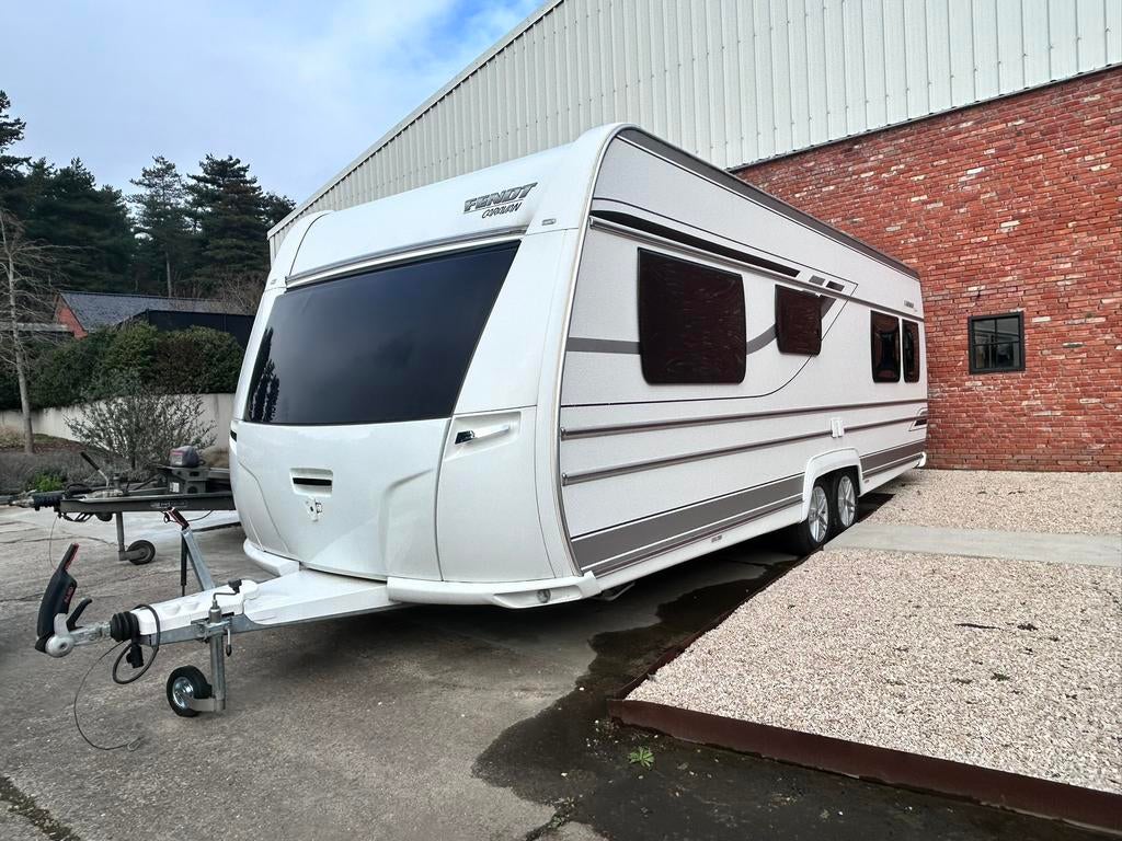 Fendt Larimar 650, Caravans en Kamperen, Caravans, Particulier, tot en met 6, 1250 - 1500 kg, Fendt, Airco, Ophalen