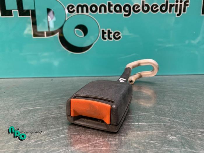 Insertion ceinture de sécurité arrière gauche d'un Volksw, Autos : Pièces & Accessoires, Habitacle & Garnissage, Volkswagen, Utilisé