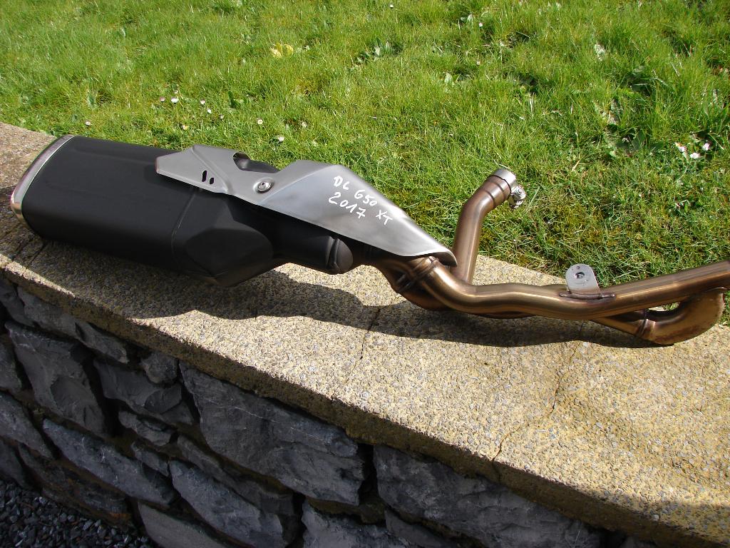 Suzuki DL 650 V-STROM 2017- 2020 échappement d' origine impe, Motoren, Accessoires | Overige, Ophalen, Zo goed als nieuw